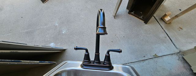 Bar sink 12x12 in and brand new antique bronze faucet