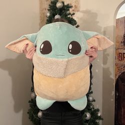 Big baby yoda squish mallow