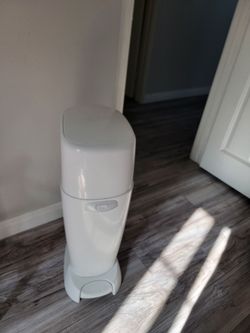 Diaper genie