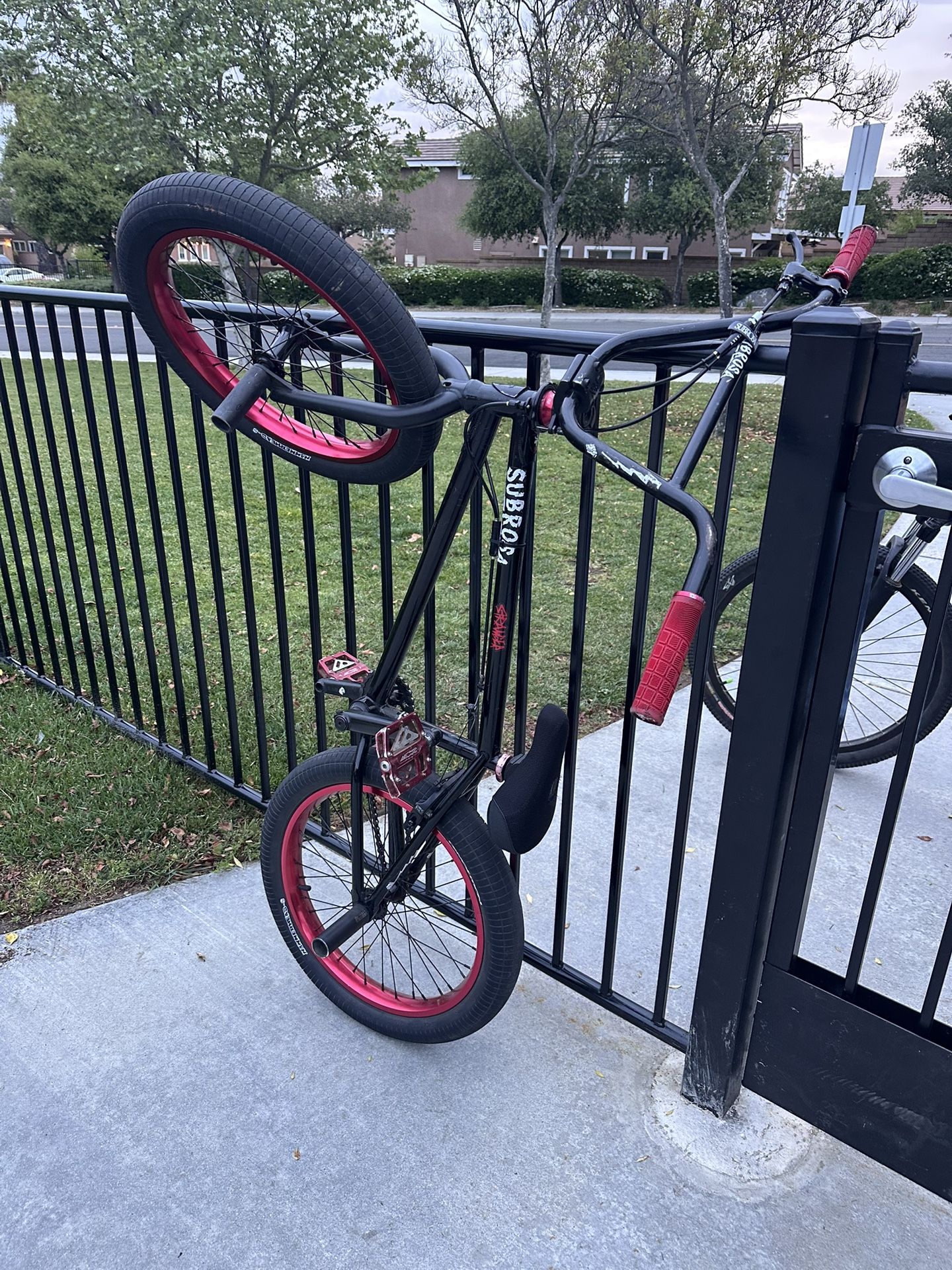 heavily modded bmx bike 20 inch