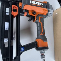 RIDGID Pneumatic 16-Gauge 2-1/2 in. Straight Finish Nailer with CLEAN DRIVE Technology