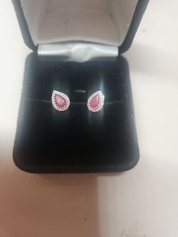 14k gold ruby diamonds earrings