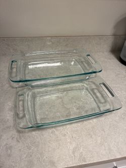 Pyrex Glassware (2)