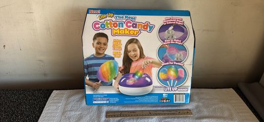 Cotton candy maker