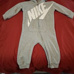 Nike Toddler 1 Piece Outfit 24mos