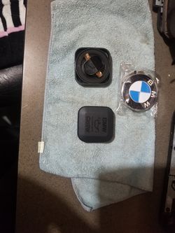 BMW oil caps
