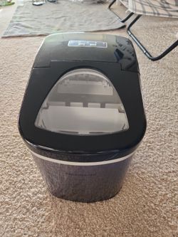 Frigidaire Ice Maker Machine