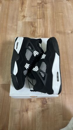 Air Jordan 4 Retro - Thunder size 9.5 M
