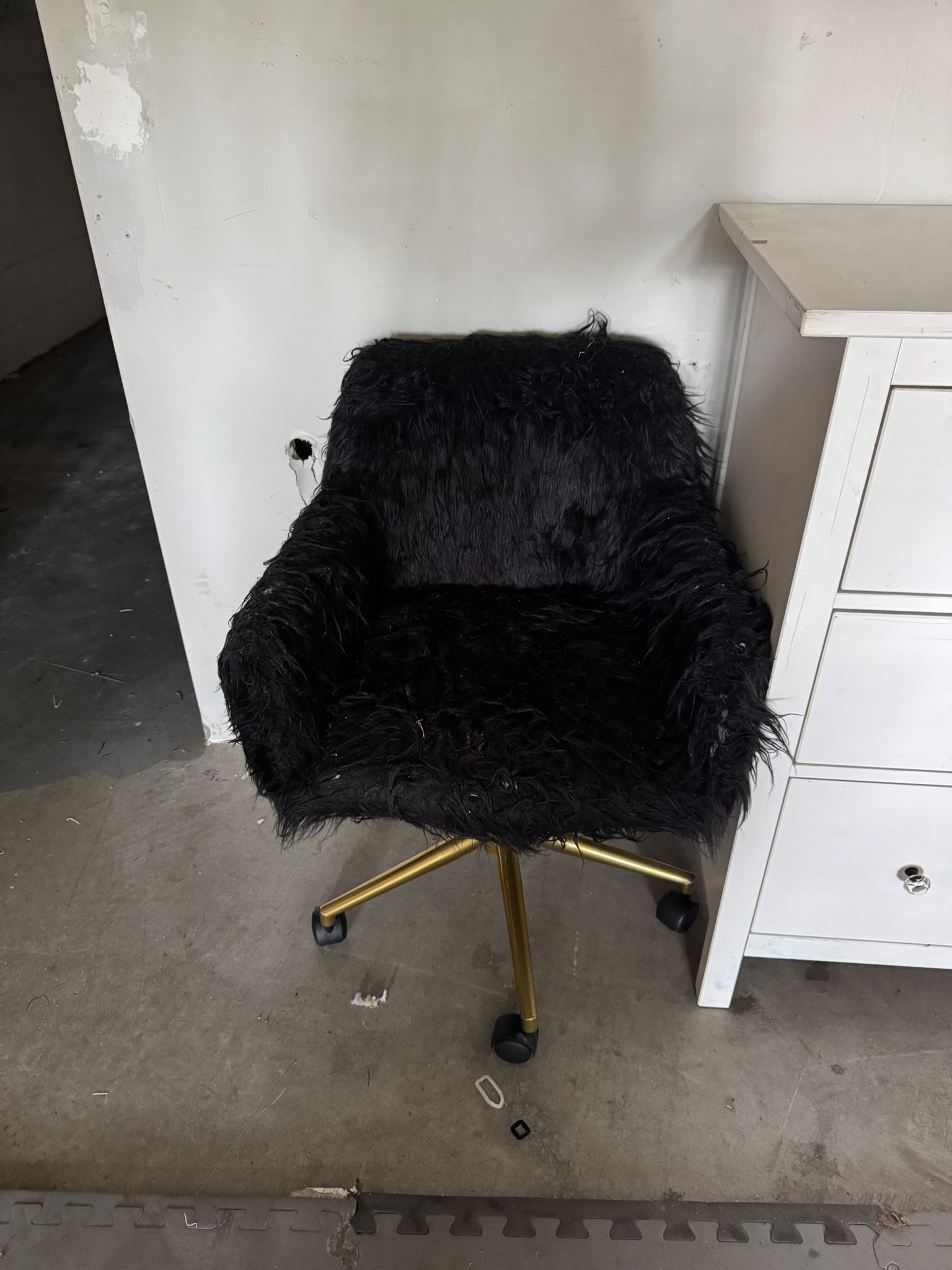 Black Fur Chair