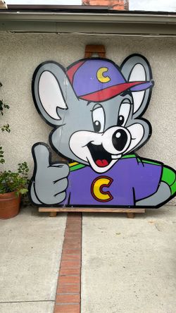 Chuck E. Cheese original trademark sign