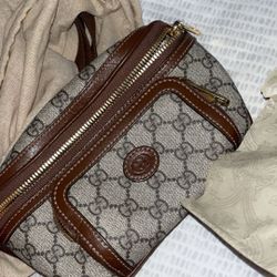 Gucci Cross Body Bag