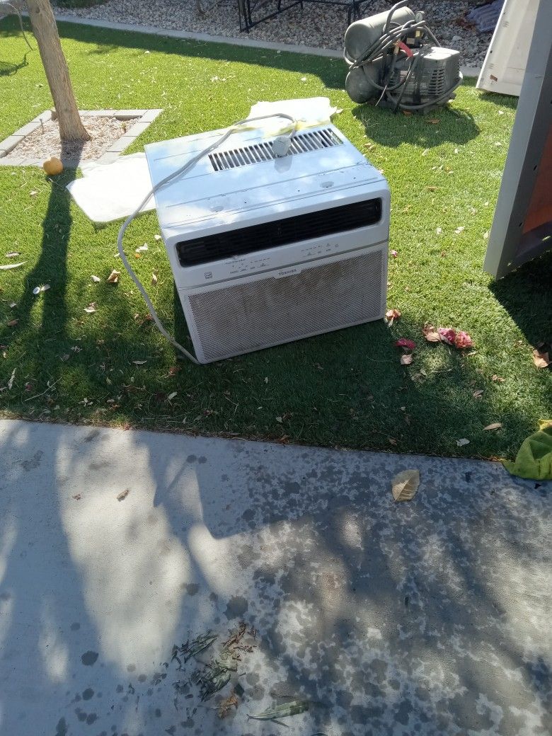 AC UNIT