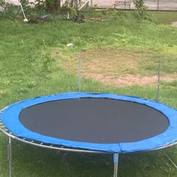 Trampoline 
