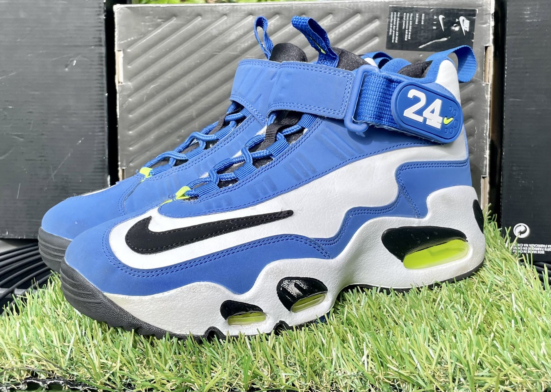 Nike Ken Griffey Swingman Air Max Volt sz 7Y kids GS