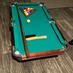 pool table 