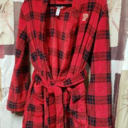Victoria's Secret Pink Cozy Red & Black Plaid Robe, Size M/L!