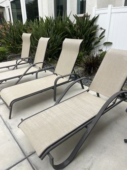 4 Deck Chairs