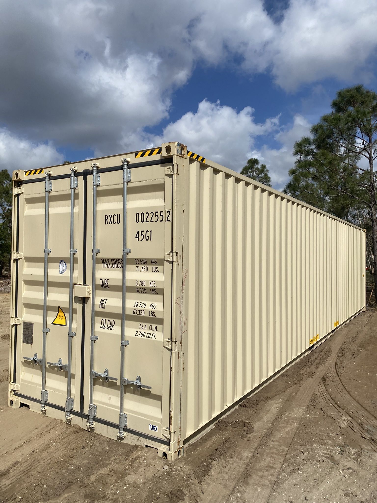 STORAGE CONTAINERS / CONTENEDORES 