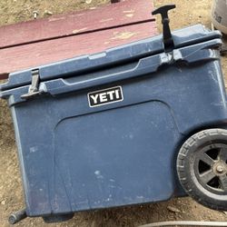 Navy Blue Yeti With Wheels 