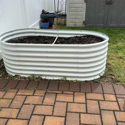 Free!!Garden Bed. 