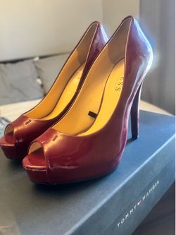Guess pumps