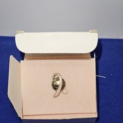 Vintage Avon Walk Around the World Pin