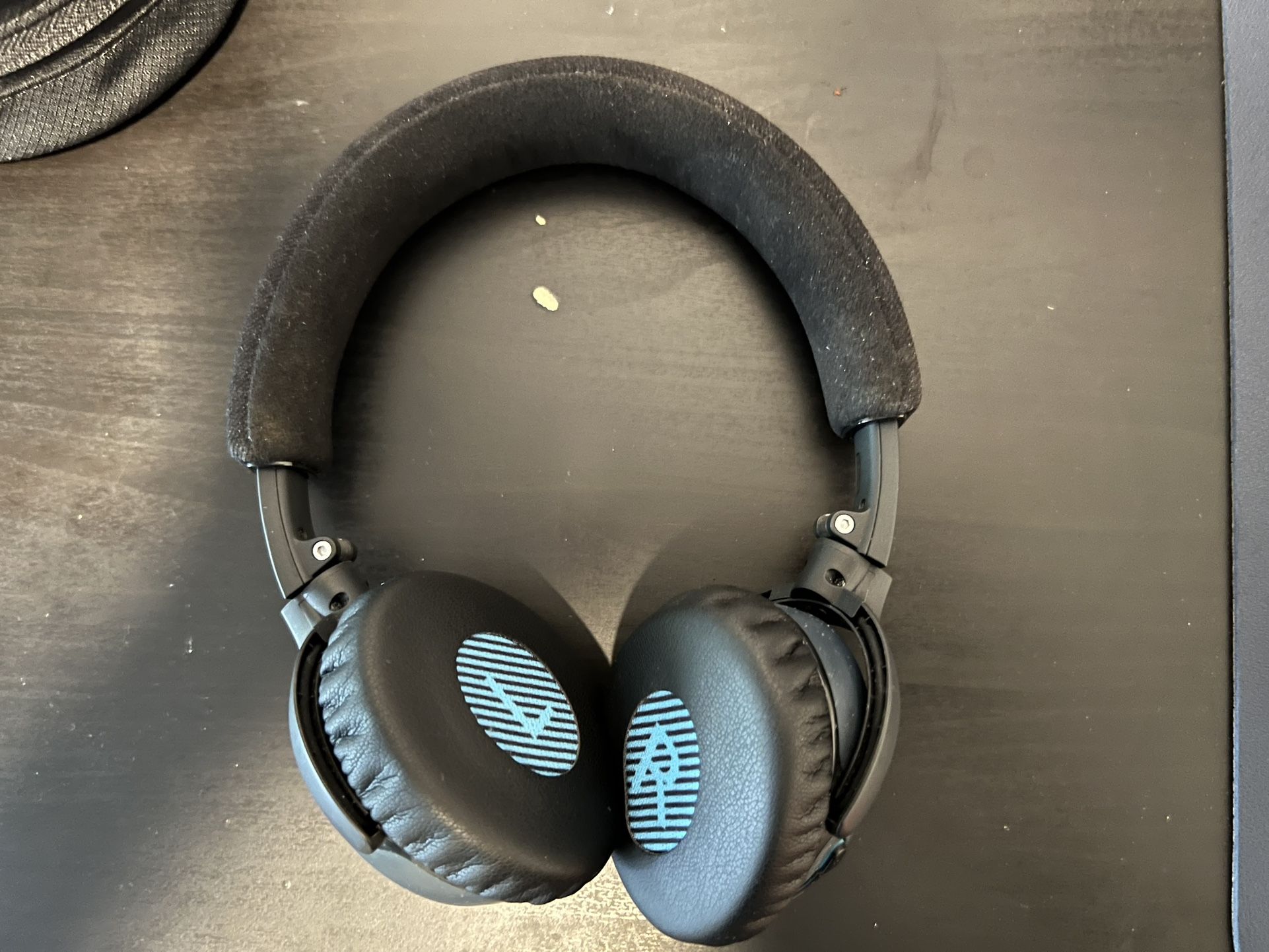 Bose On Ear Bluetooth Headphones