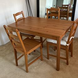 Set Of 4 Chairs And Dining Table