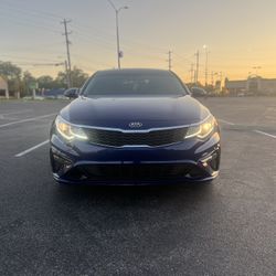 2019 KIA Optima