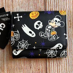 Disney Mickey Mouse Halloween Skeleton Gow In The Dark Wallet, New With Tags