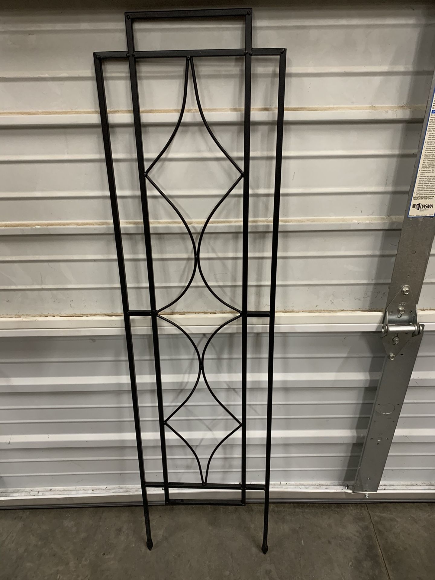 Assorted trellis