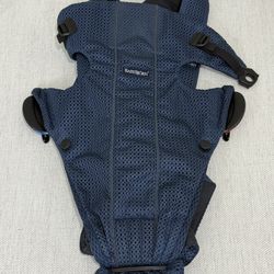Baby Björn- Baby Carrier Mini
