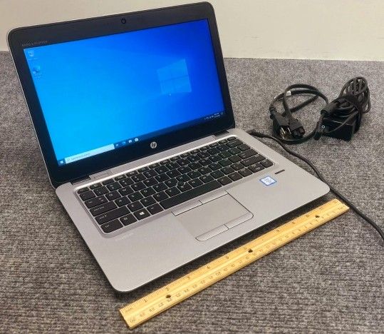 HP ELITE BOOK Laptop i7 Cpu 2.6 Windows Professional 10 And New Battery 