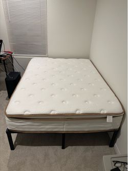 Full size mattress