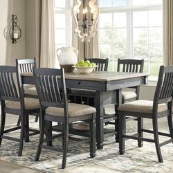 Gorgeous Counter Height Dining Room Set With 6 Cushioned Chairs