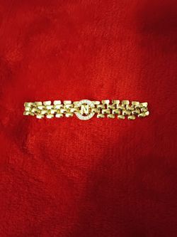 Gold-Tone Link Bracelet with Initial N
