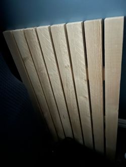 Wood sign for crafting - it hangs
