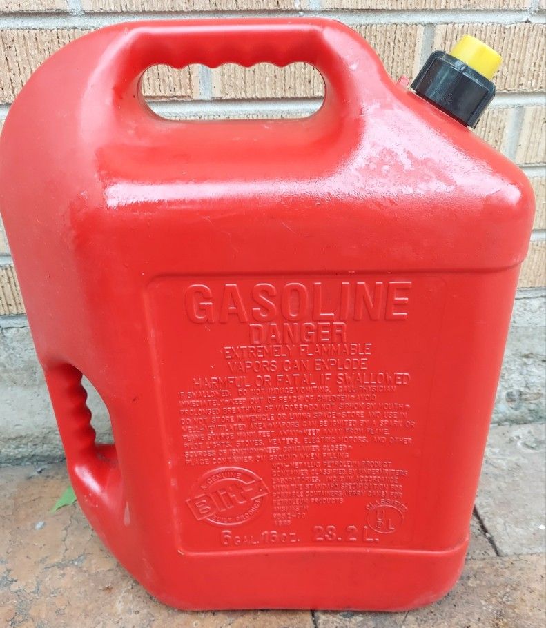 Blitz 6+ Gallon Gasoline Can