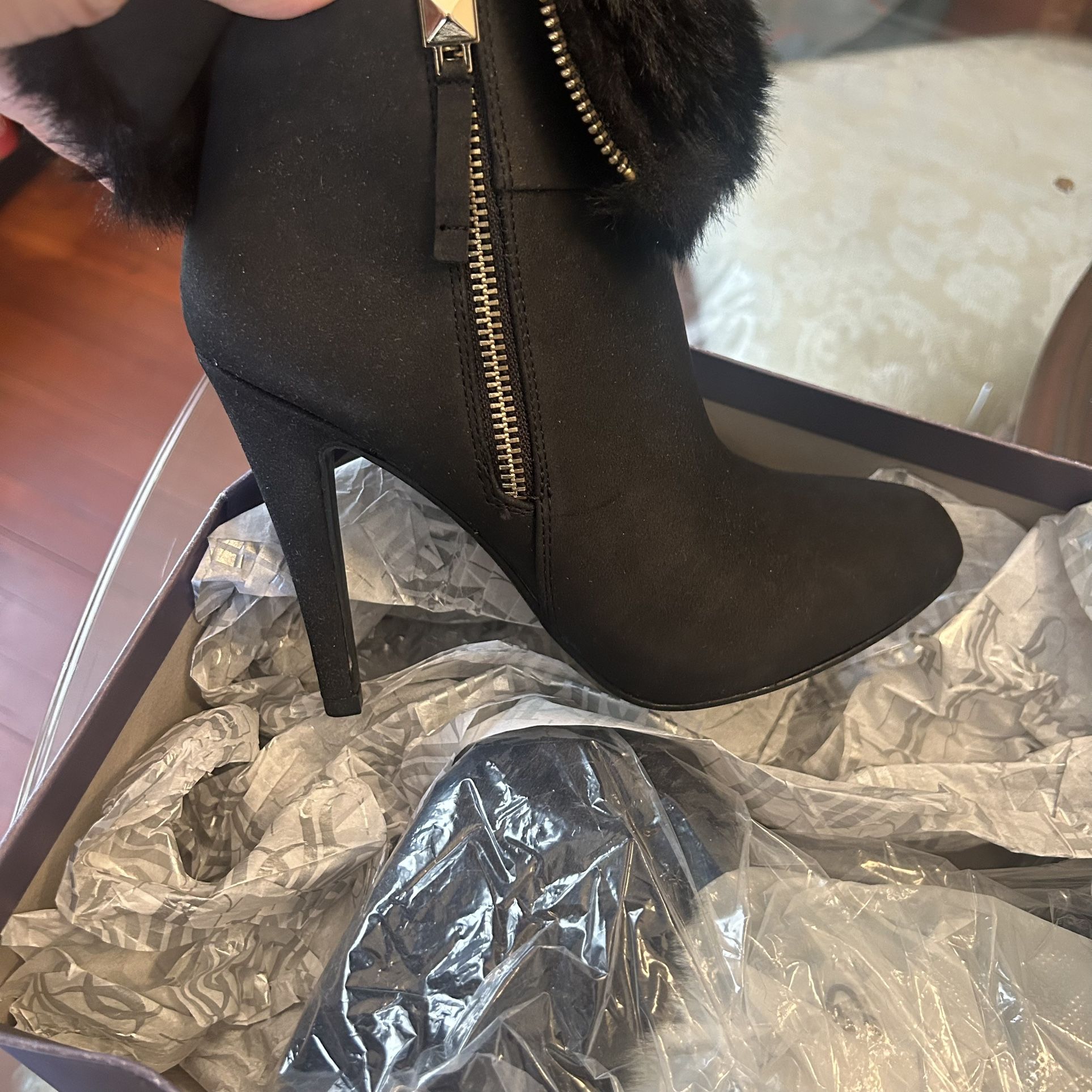 Jennifer Lopez Heel Boots Brand New 