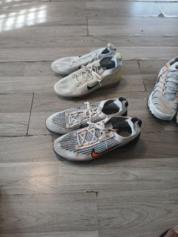 Man Shoes Size 10