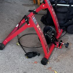 Max Racer Bike 🚴🏼 Trainer 