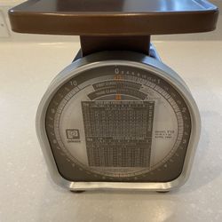 Vintage Pelouze Postal Scale