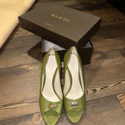Green Gucci Open Toe Heels (Size 7.5M) 
