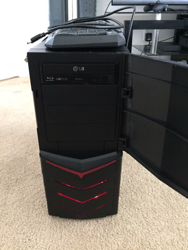 iBUYPOWER i-Series 301 (Desktop Gaming Computer)