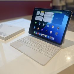 iPad Pro 11-inch M2 + Magic Keyboard + 1-year Apple Care