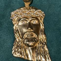 Large 14k (DIAMOND) Jacoje jesus piece 