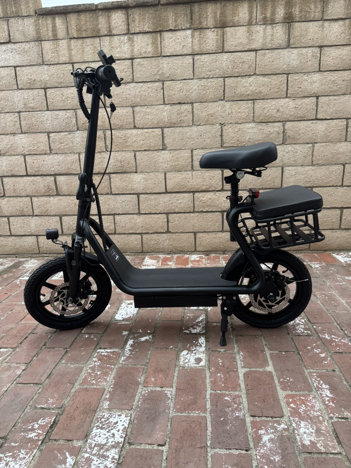 Electric scooter