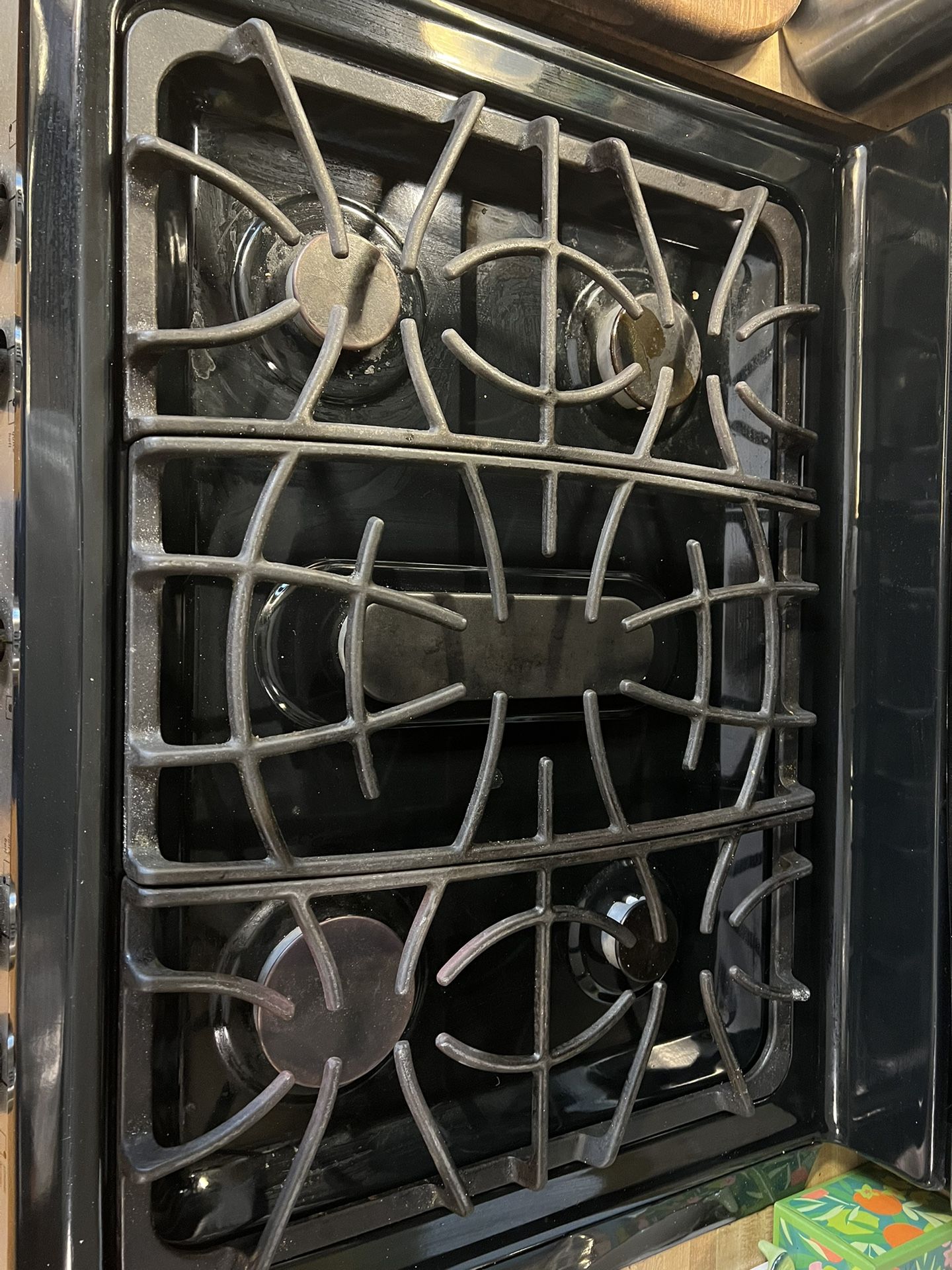 Frigidaire 5 Burner Gas Range