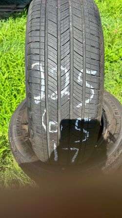 2-225/65/17 Michelin in good condition
