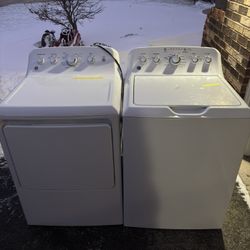 GE Washer And Gas Dryer Set
